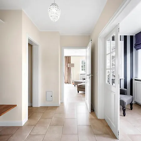 Strandlöper Semesterbostad *