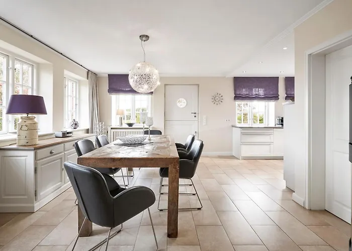 Semesterbostad Strandlöper Utersum